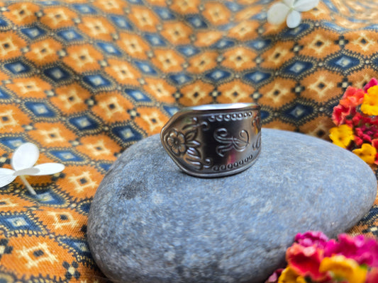 "R" Monogram Ring - Size 9