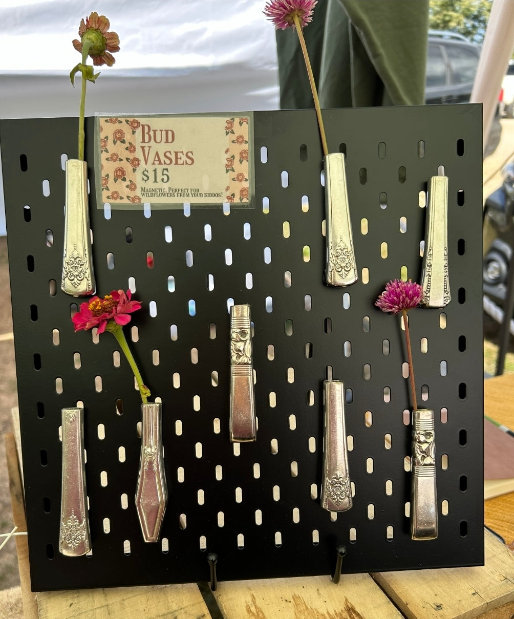 Mystery Magnetic Bud Vase