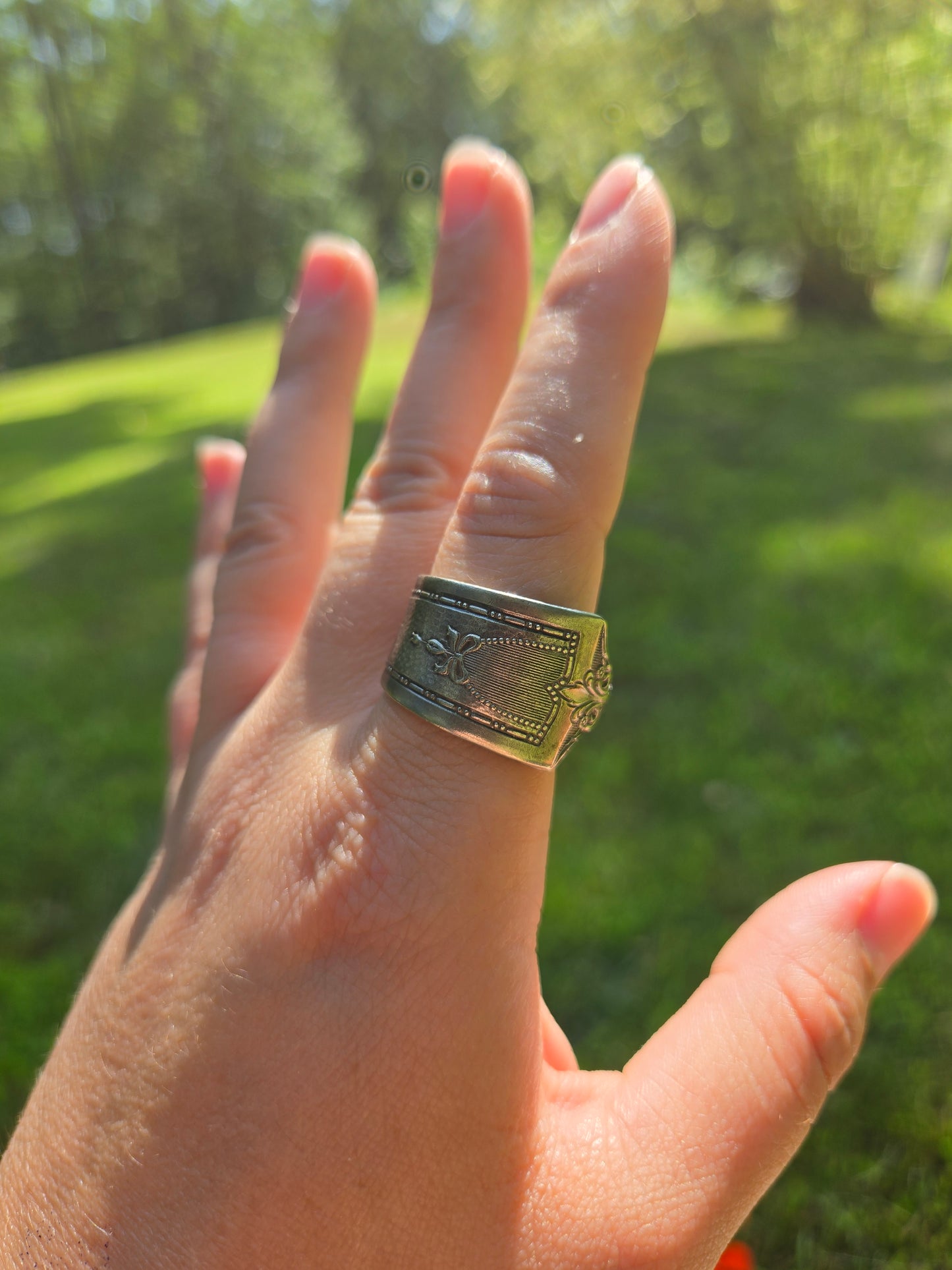 Bow Ring - Size 9